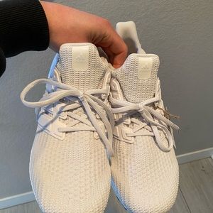 Adidas MENS White Sneakers